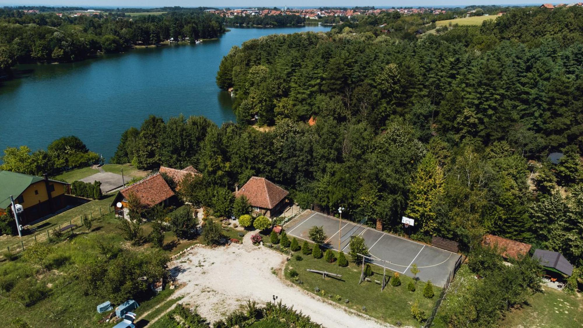 Vila Magaze De Luxe Gradacac Exteriér fotografie